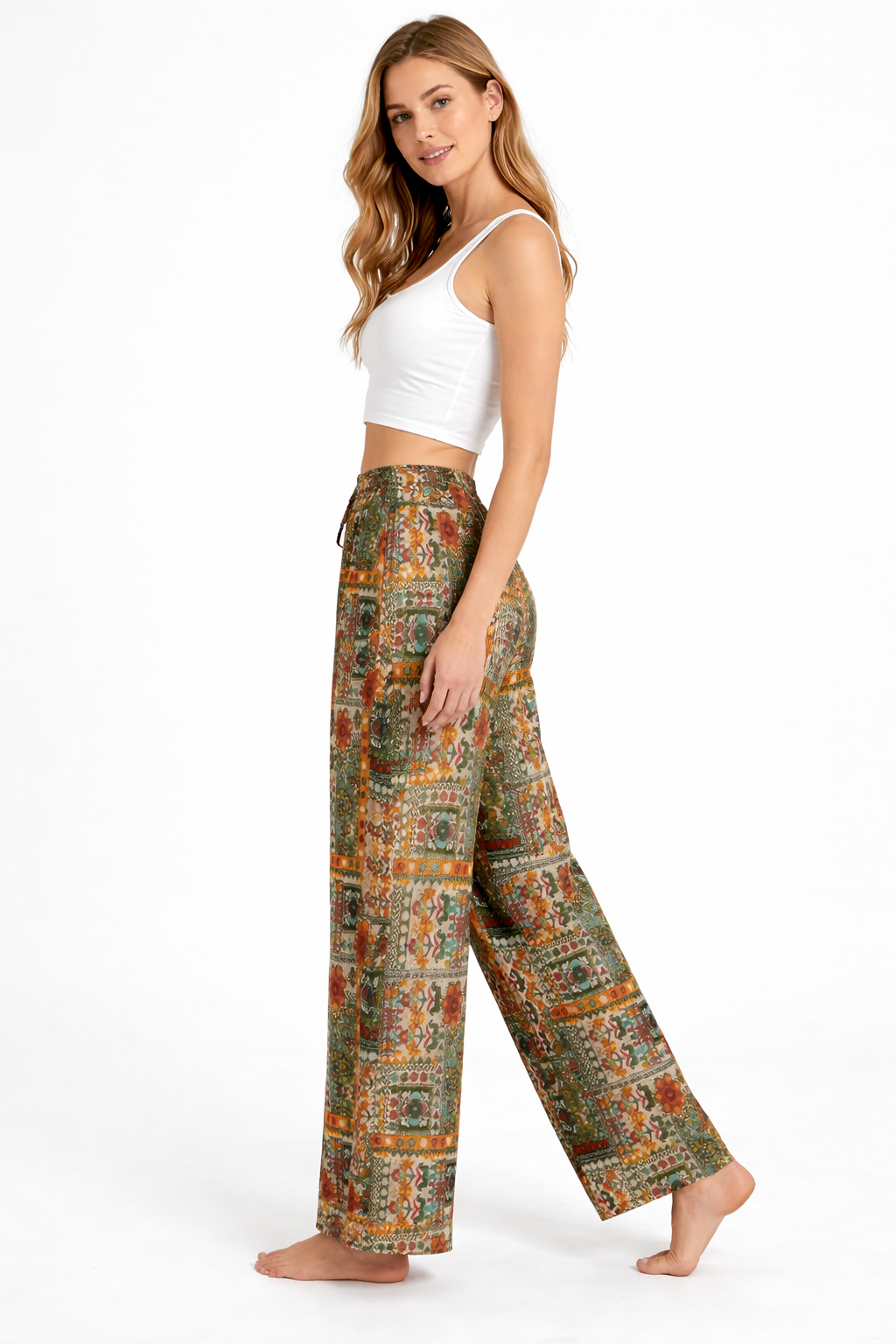 Women’s Multicolour Printed Straight-Fit Trousers (Olive green)